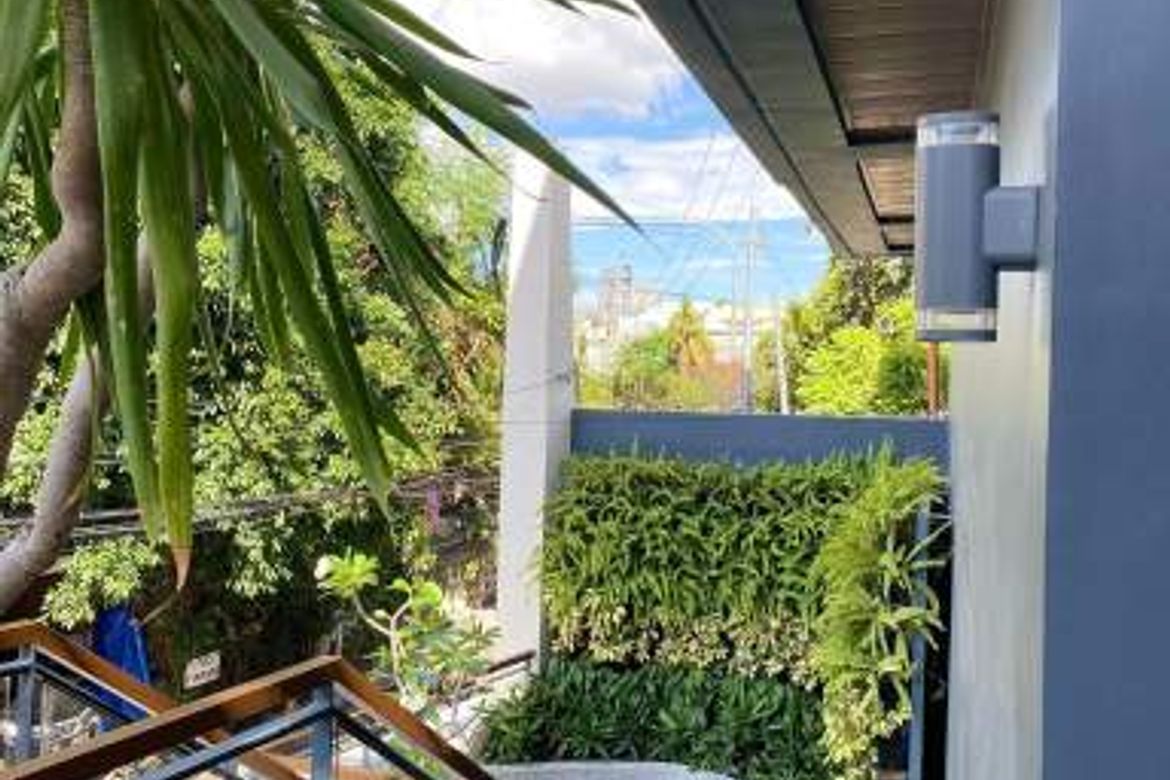 3 Bedroom House for Sale in Quiapo, Manila, Metro Manila near LRT-1 Carriedo