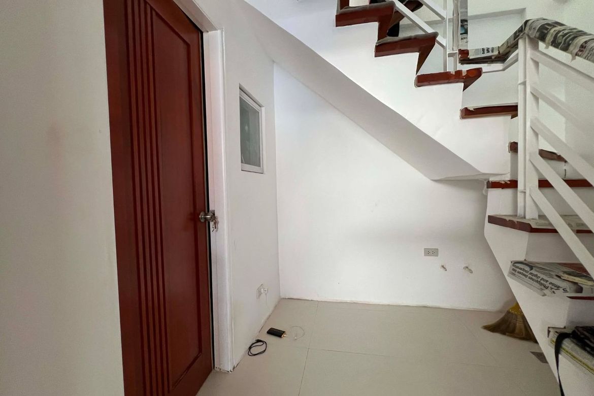 3 Bedroom House for Sale in Quirino 2-A, Quezon City, Metro Manila near LRT-2 Anonas – photo 7