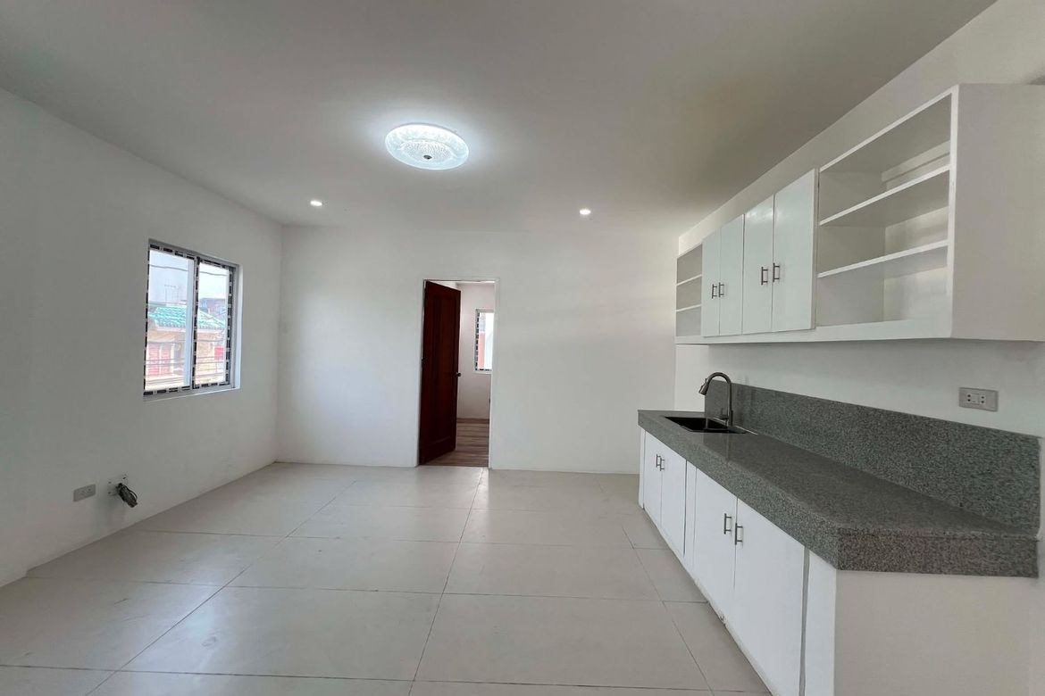 3 Bedroom House for Sale in Quirino 2-A, Quezon City, Metro Manila near LRT-2 Anonas – photo 8