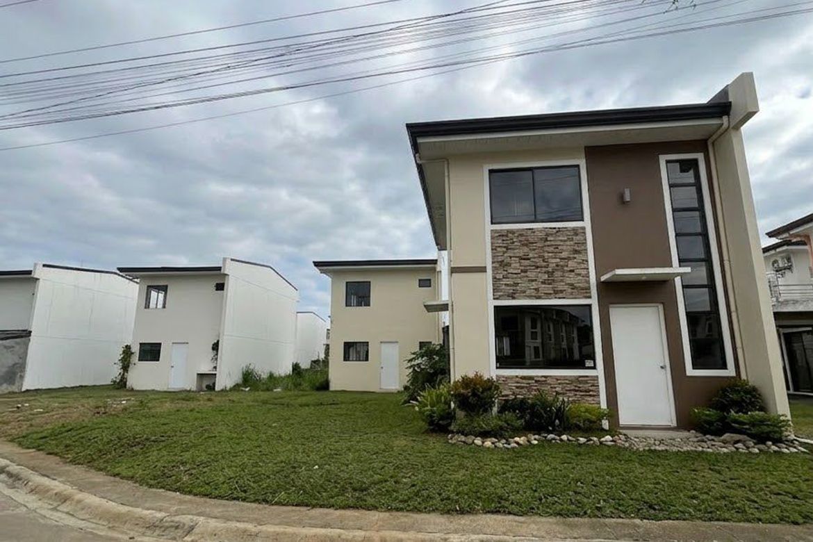 3 Bedroom House for Sale in San Bartolome, Santo Tomas, Batangas