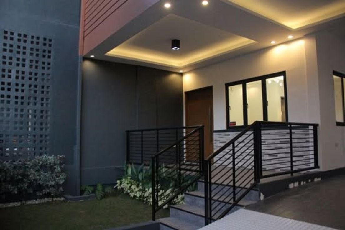 3 Bedroom House for Sale in San Isidro, Parañaque, Metro Manila – photo 2