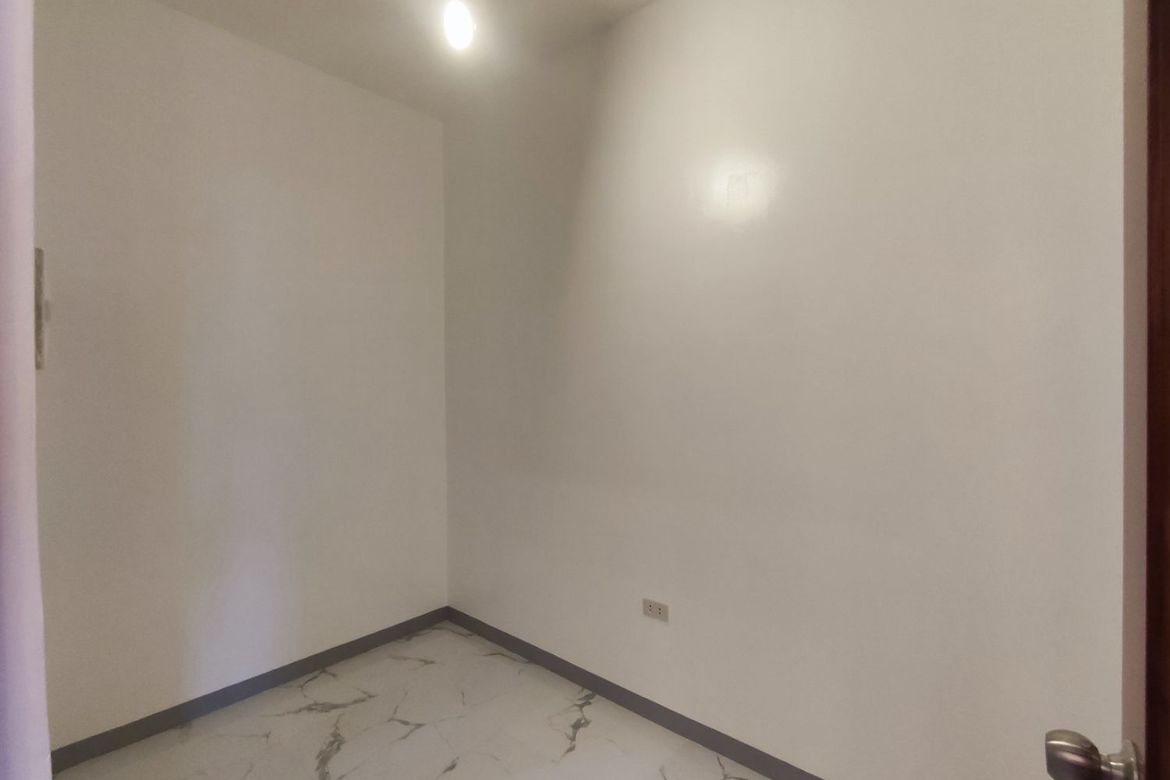 3 Bedroom House for Sale in San Isidro, Parañaque, Metro Manila – photo 7
