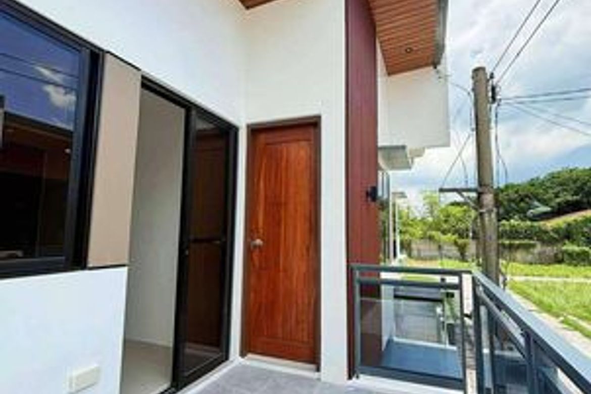 3 Bedroom House for Sale in San Isidro, San Fernando, Pampanga – photo 6