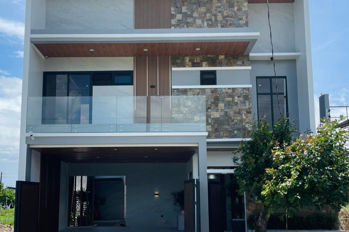 3 Bedroom House for Sale in San Juan, San Fernando, Pampanga