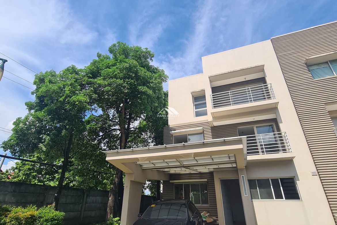 3 Bedroom House for Sale in San Miguel, Pasig, Metro Manila