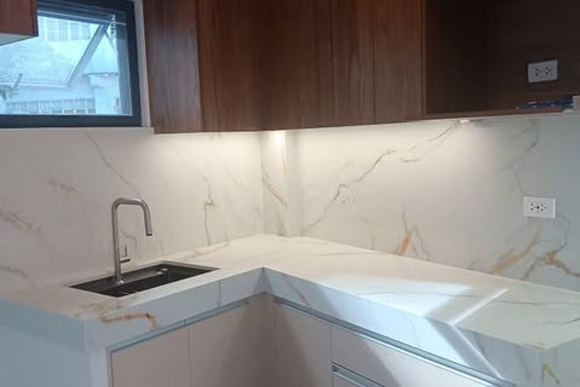 3 Bedroom House for Sale in San Nicolas, Pasig, Metro Manila – photo 4