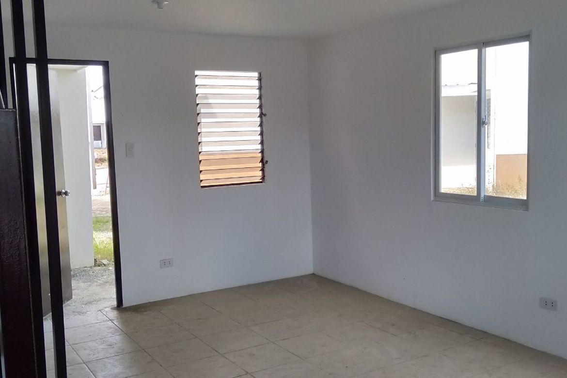 3 Bedroom House for Sale in Santa Monica, San Pablo, Laguna – photo 4