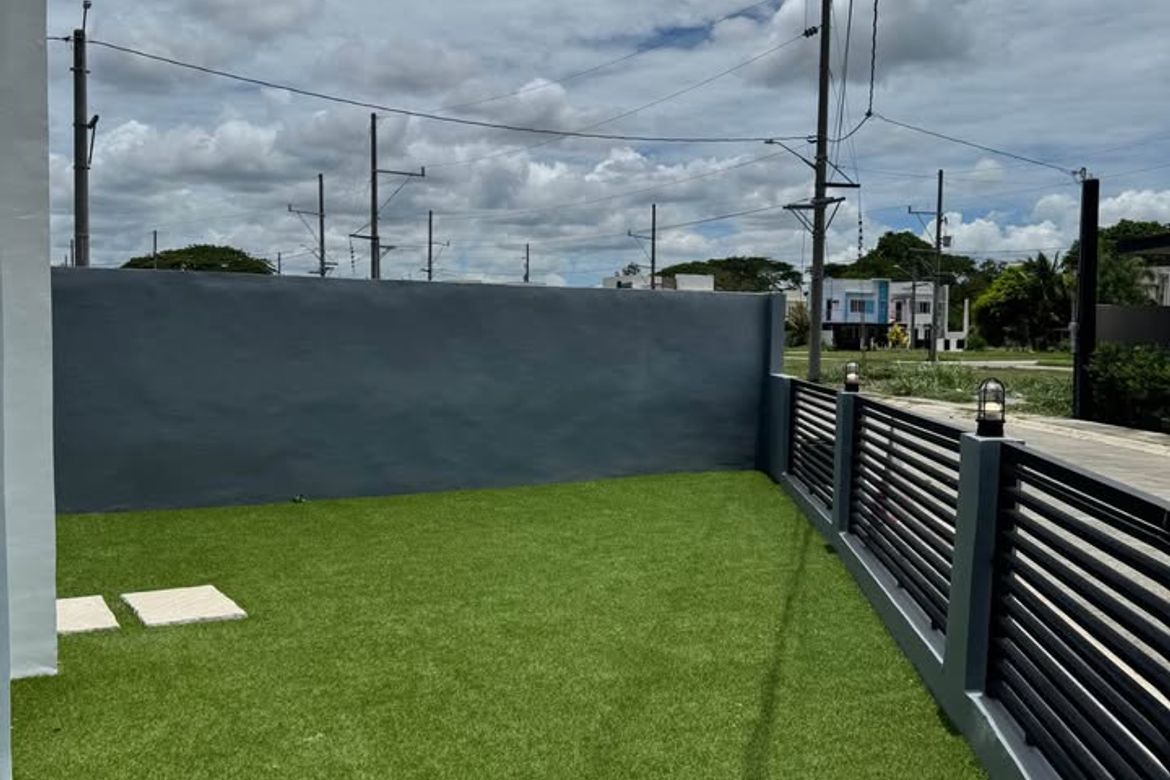 3 Bedroom House for Sale in Santa Rosa, Laguna – photo 2