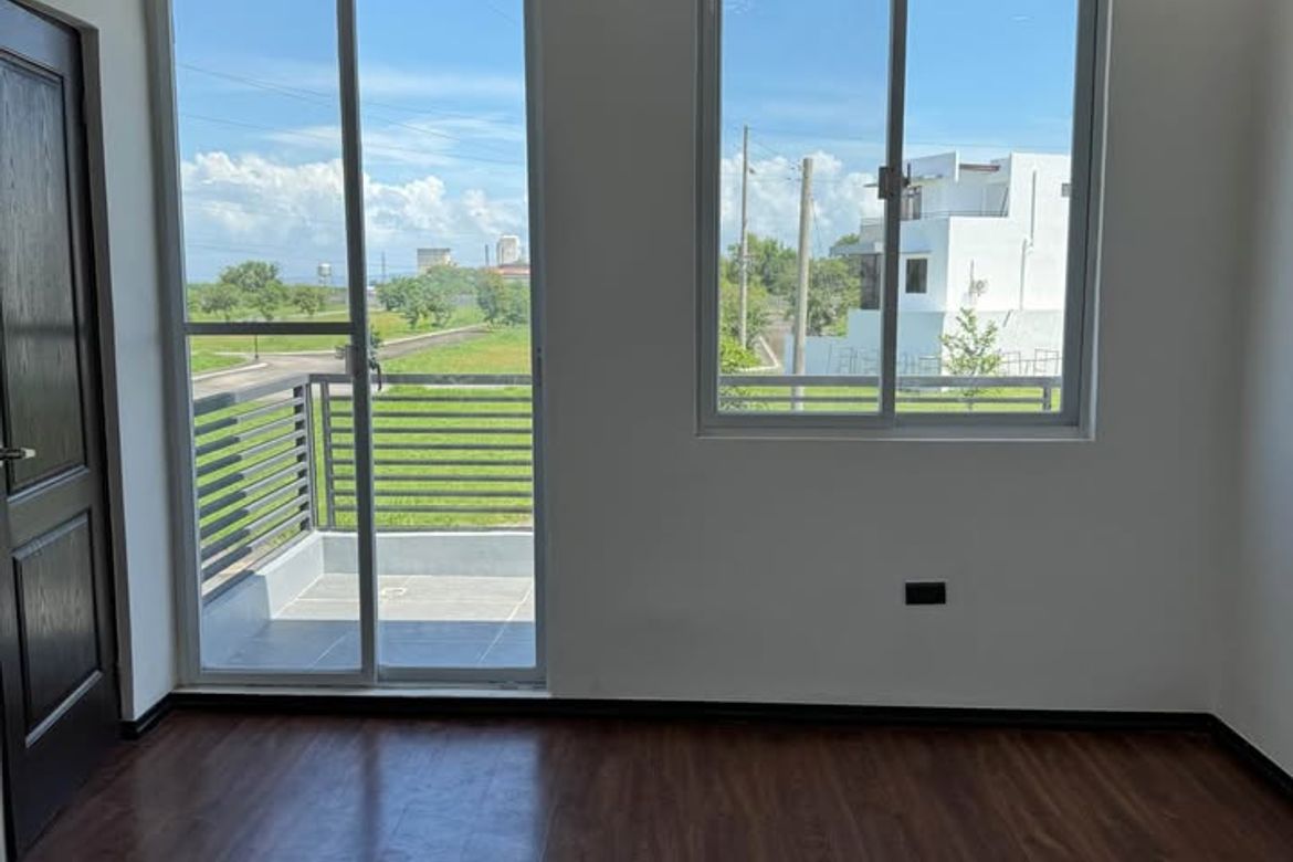 3 Bedroom House for Sale in Santa Rosa, Laguna – photo 8