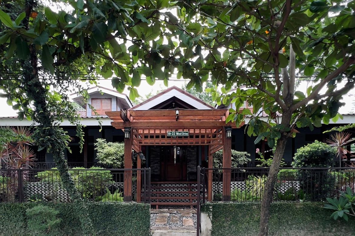 3 Bedroom House for Sale in Santo Domingo, Angeles, Pampanga