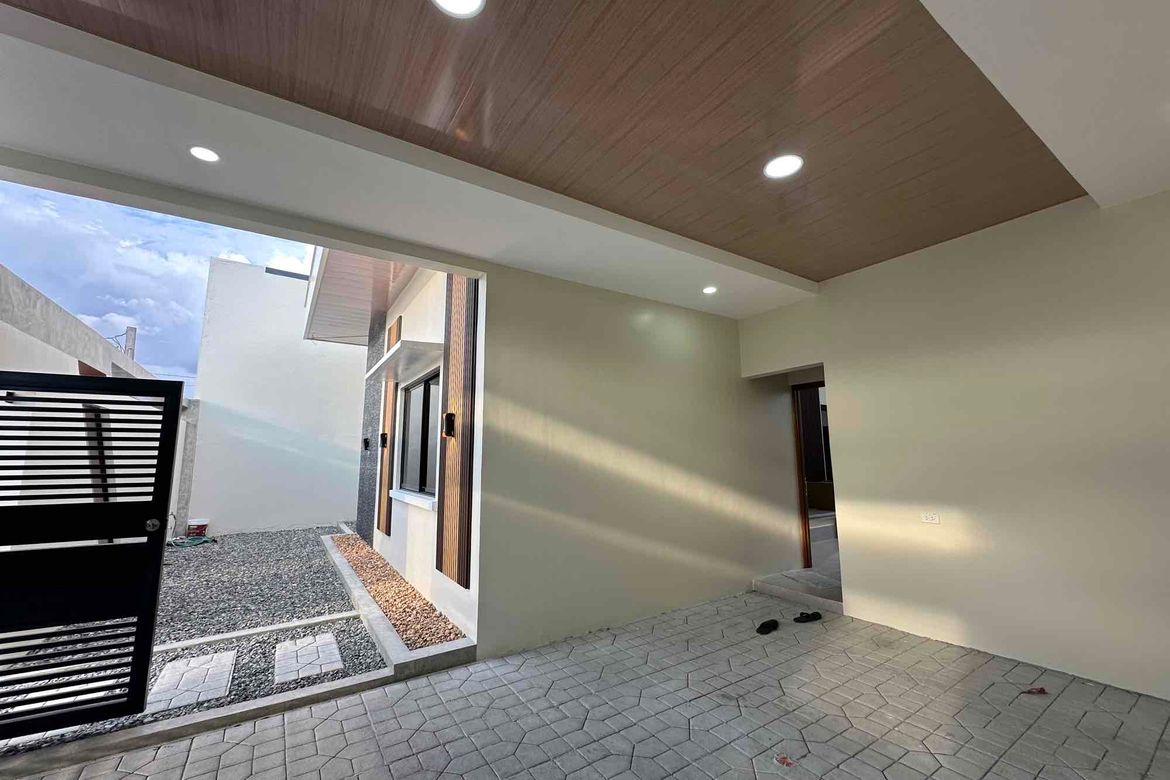 3 Bedroom House for Sale in Santo Domingo, Angeles, Pampanga – photo 2
