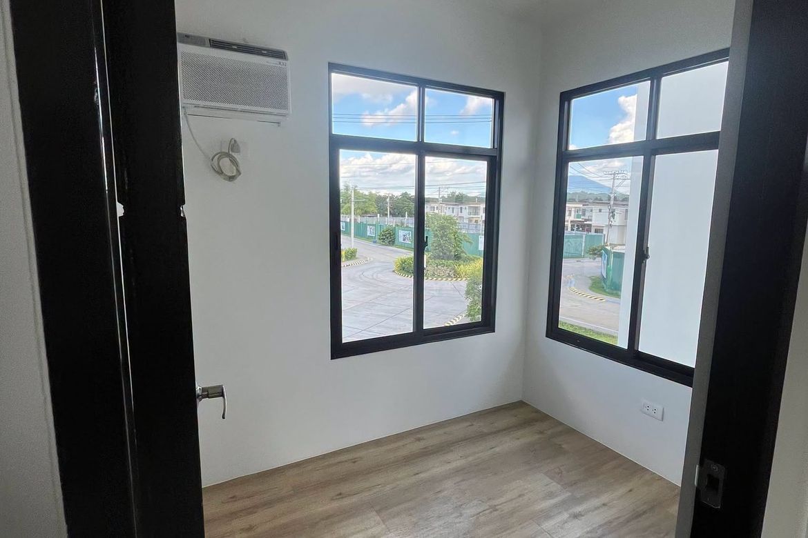 3 Bedroom House for Sale in Santo Rosario, Magalang, Pampanga – photo 2