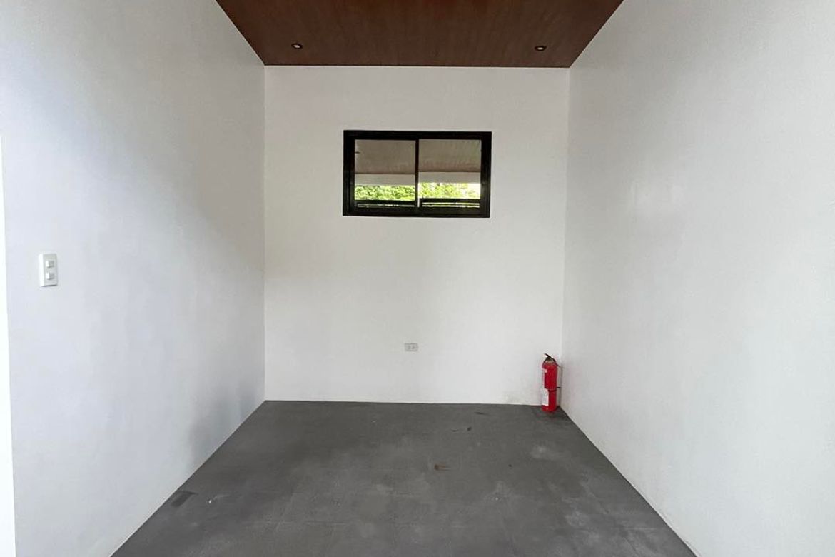 3 Bedroom House for Sale in Santo Rosario, San Fernando, Pampanga – photo 2