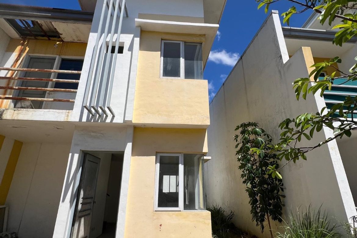 3 Bedroom House for Sale in Santo Tomas, Biñan, Laguna