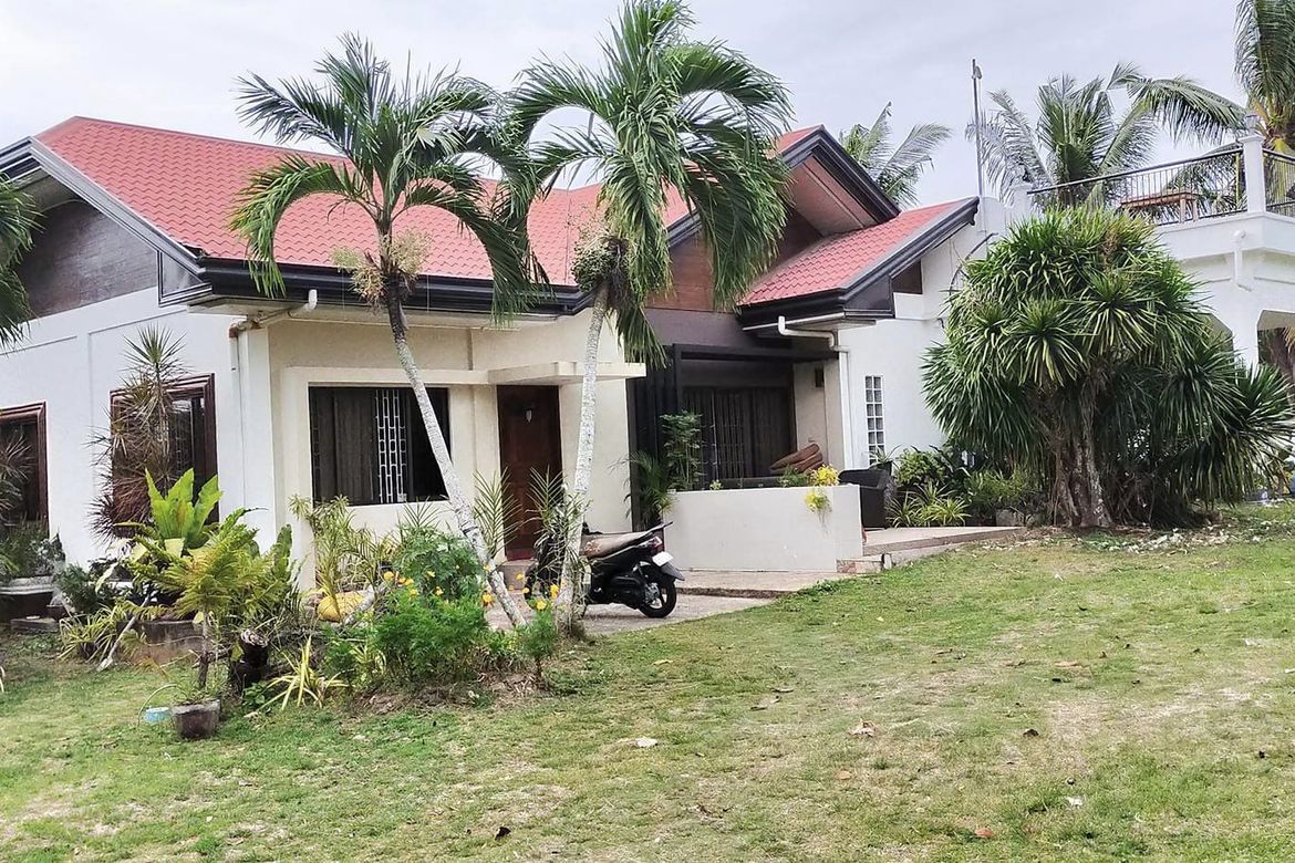 3 Bedroom House for Sale in Songculan, Dauis, Bohol