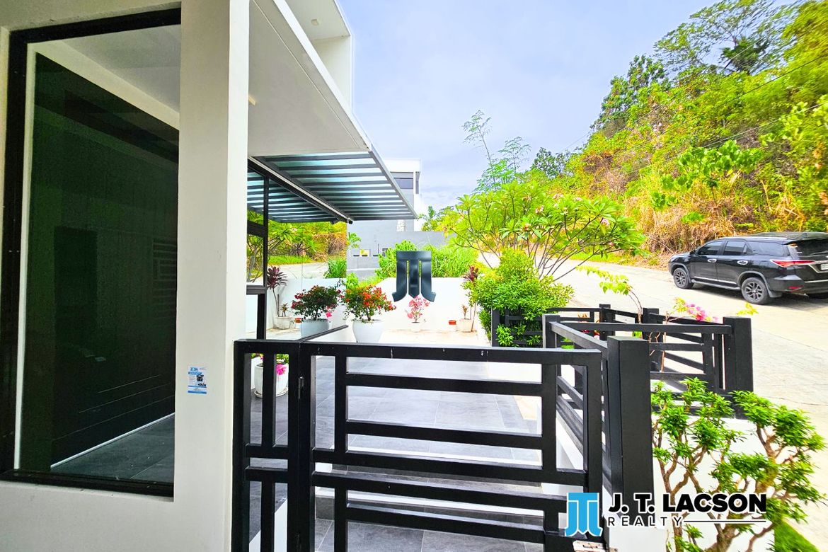 3 Bedroom House for Sale in South Poblacion, Valencia, Negros Oriental – photo 4