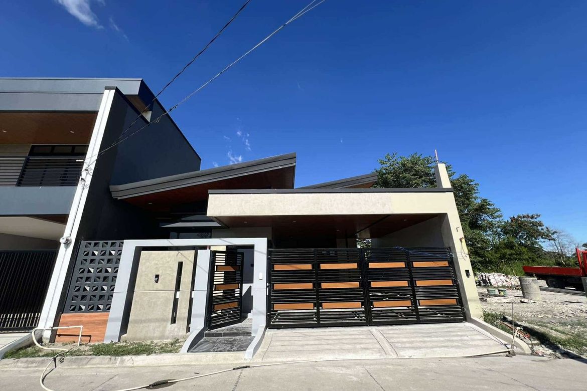 3 Bedroom House for Sale in Tabun, Angeles, Pampanga