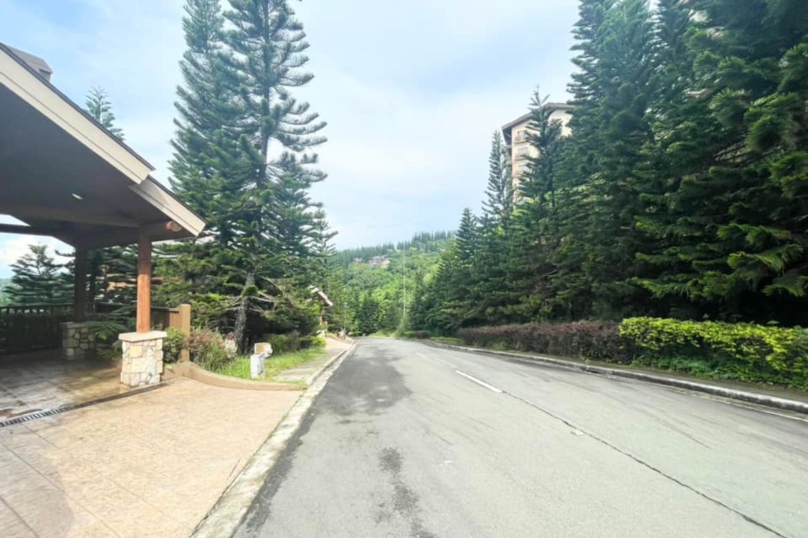 3 Bedroom House for Sale in Tagaytay Highlands, Iruhin East, Tagaytay, Cavite