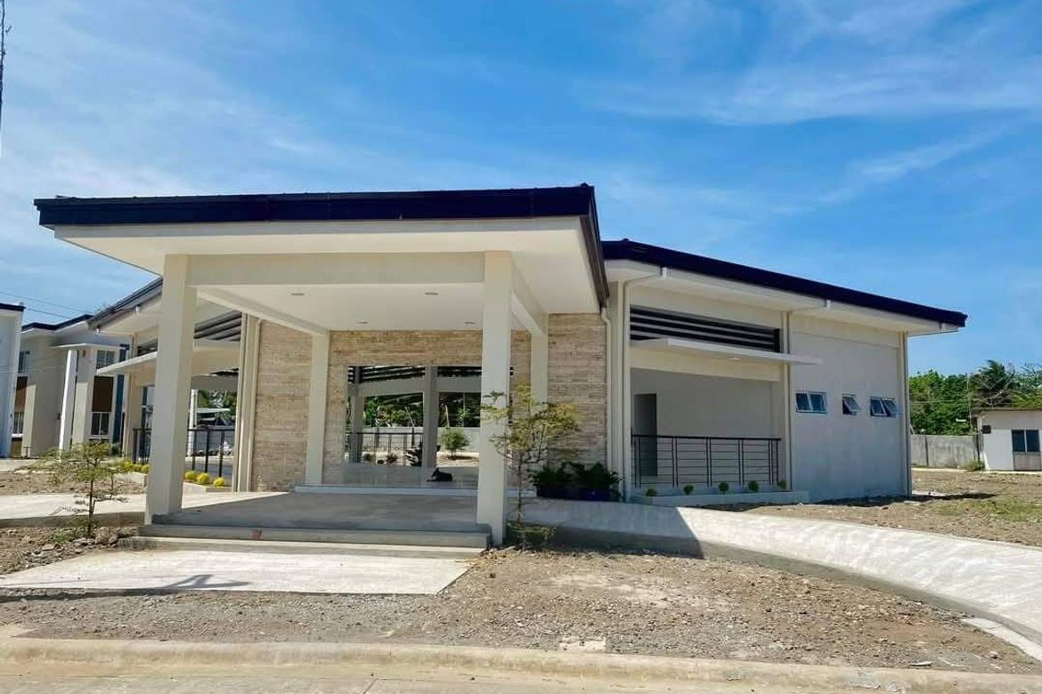3 Bedroom House for Sale in Taloc, Bago, Negros Occidental – photo 2
