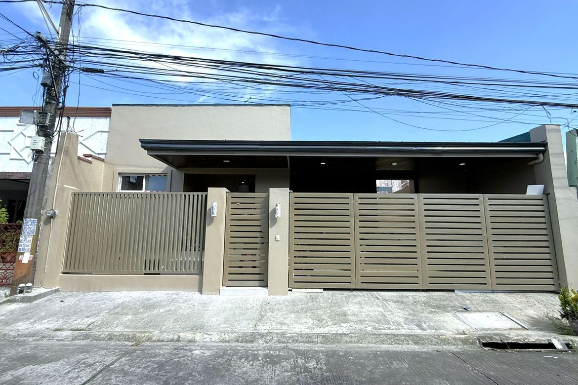 3 Bedroom House for Sale in Talon Dos, Las Piñas, Metro Manila