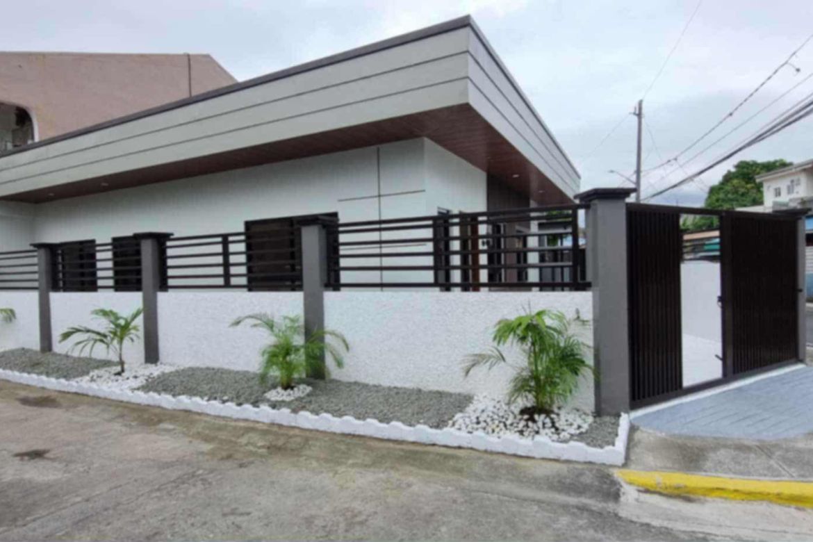 3 Bedroom House for Sale in Talon Kuatro, Las Piñas, Metro Manila