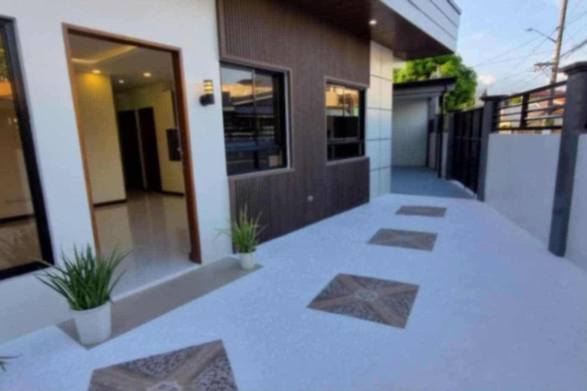 3 Bedroom House for Sale in Talon Kuatro, Las Piñas, Metro Manila – photo 2