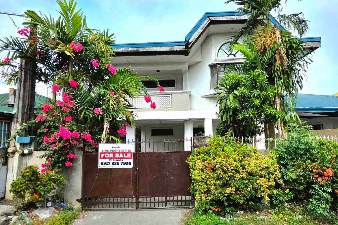 3 Bedroom House for Sale in Talon Kuatro, Las Piñas, Metro Manila