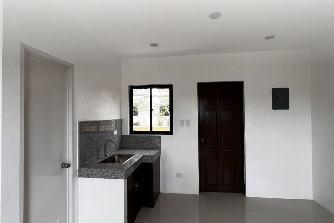 3 Bedroom House for Sale in The Meadow Residences, San Vicente, San Pedro, Laguna – photo 3
