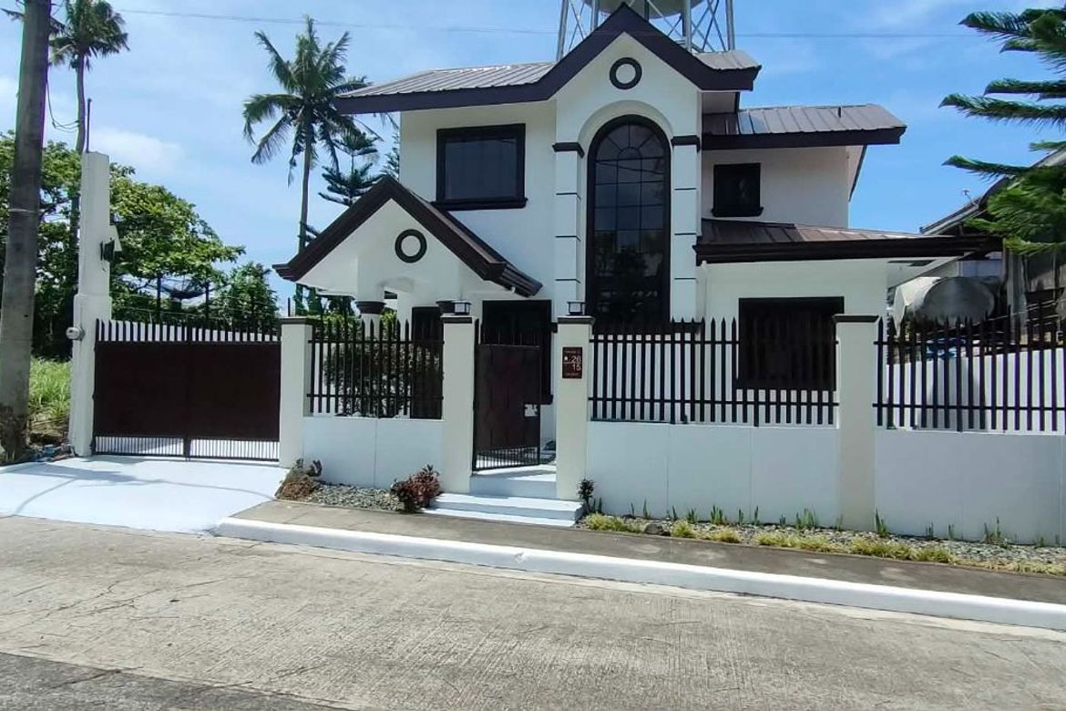 3 Bedroom House for Sale in Tolentino West, Tagaytay, Cavite