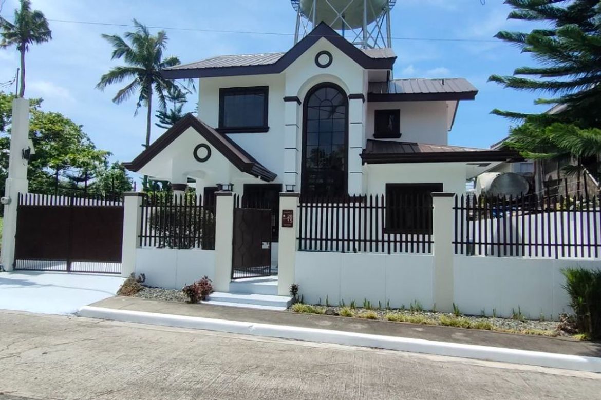 3 Bedroom House for Sale in Tolentino West, Tagaytay, Cavite