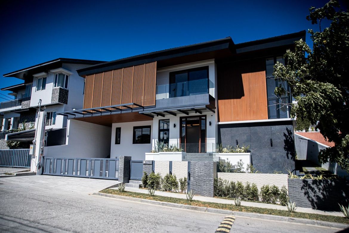 3 Bedroom House for Sale in Tunasan, Muntinlupa, Metro Manila