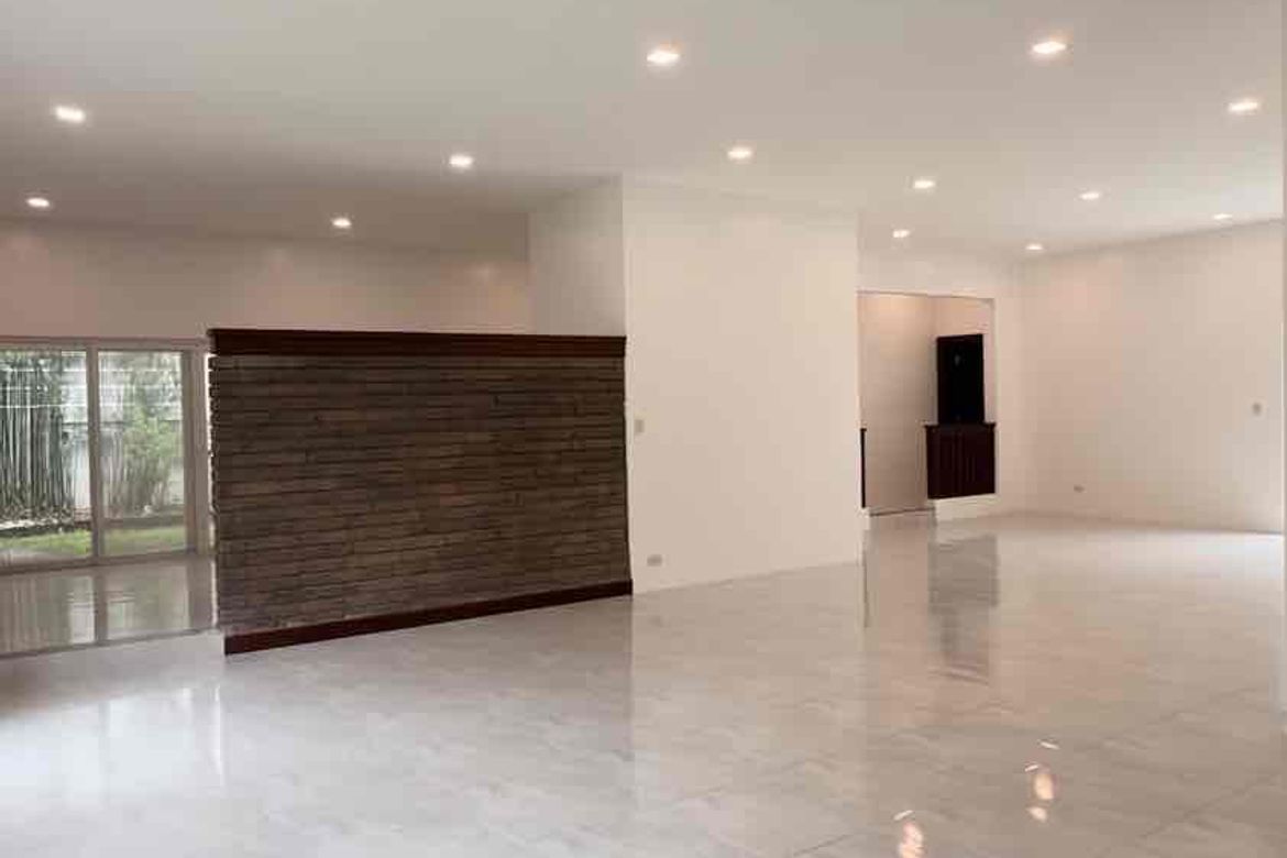 3 Bedroom House for Sale in Urdaneta, Makati, Metro Manila near MRT-3 Buendia – photo 7
