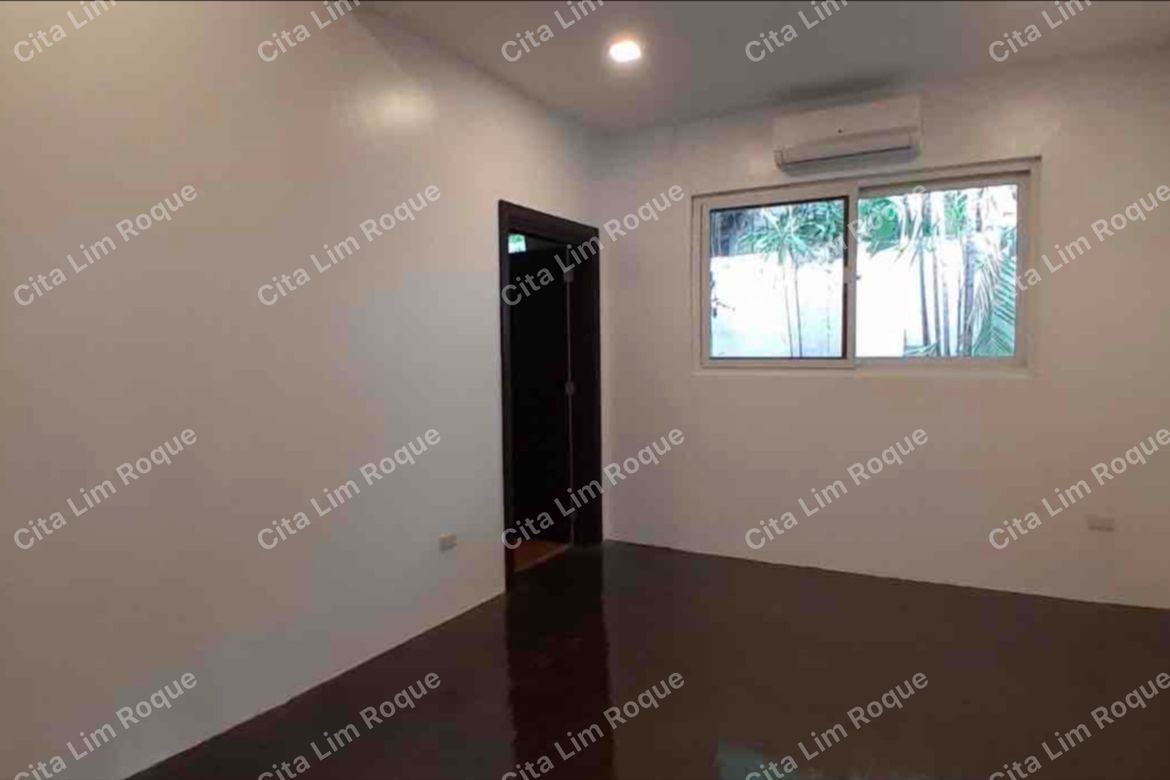 3 Bedroom House for Sale in Urdaneta Village, Urdaneta, Makati City near MRT-3 Buendia – photo 13