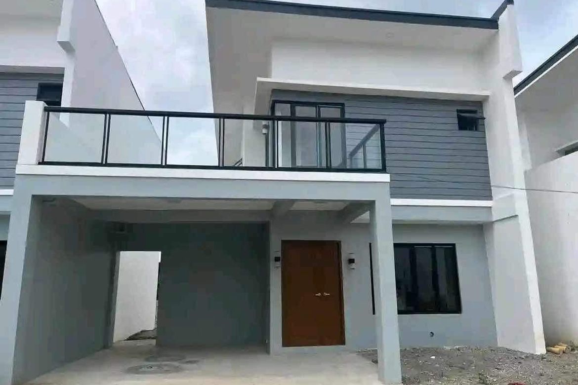3 Bedroom House for Sale in West Beverly Hills, Langkaan I, Dasmariñas, Cavite – photo 3