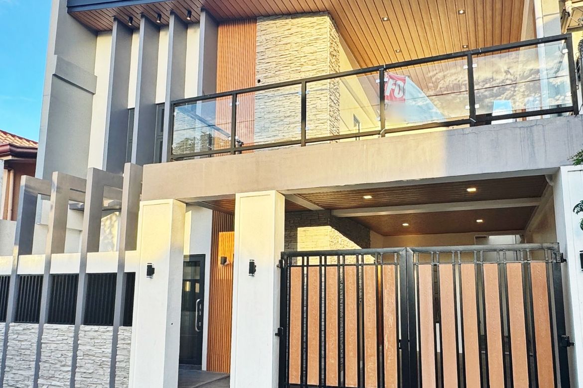 3 Bedroom House for Sale in Zapote, Biñan, Laguna