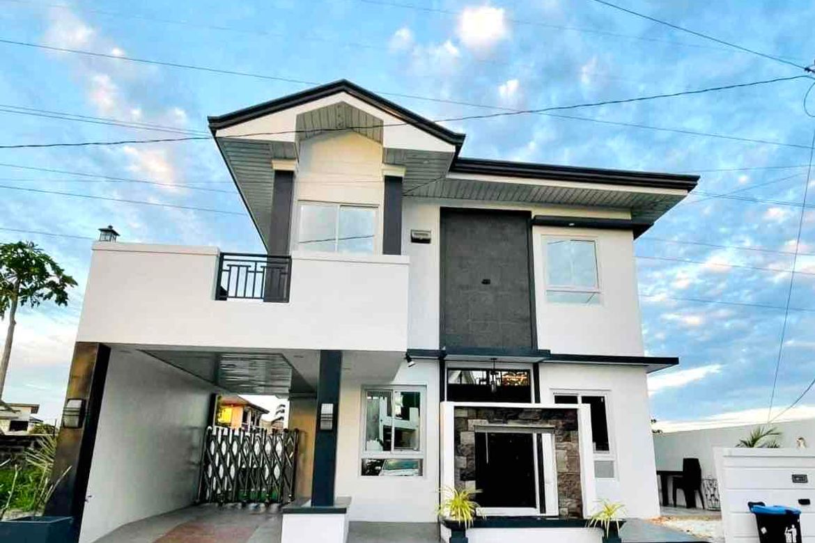 3 Bedroom House for Sale in Zapote, Biñan, Laguna