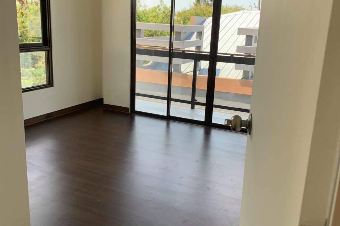 3 Bedroom Townhouse for Sale in Almanza Uno, Las Piñas, Metro Manila – photo 7