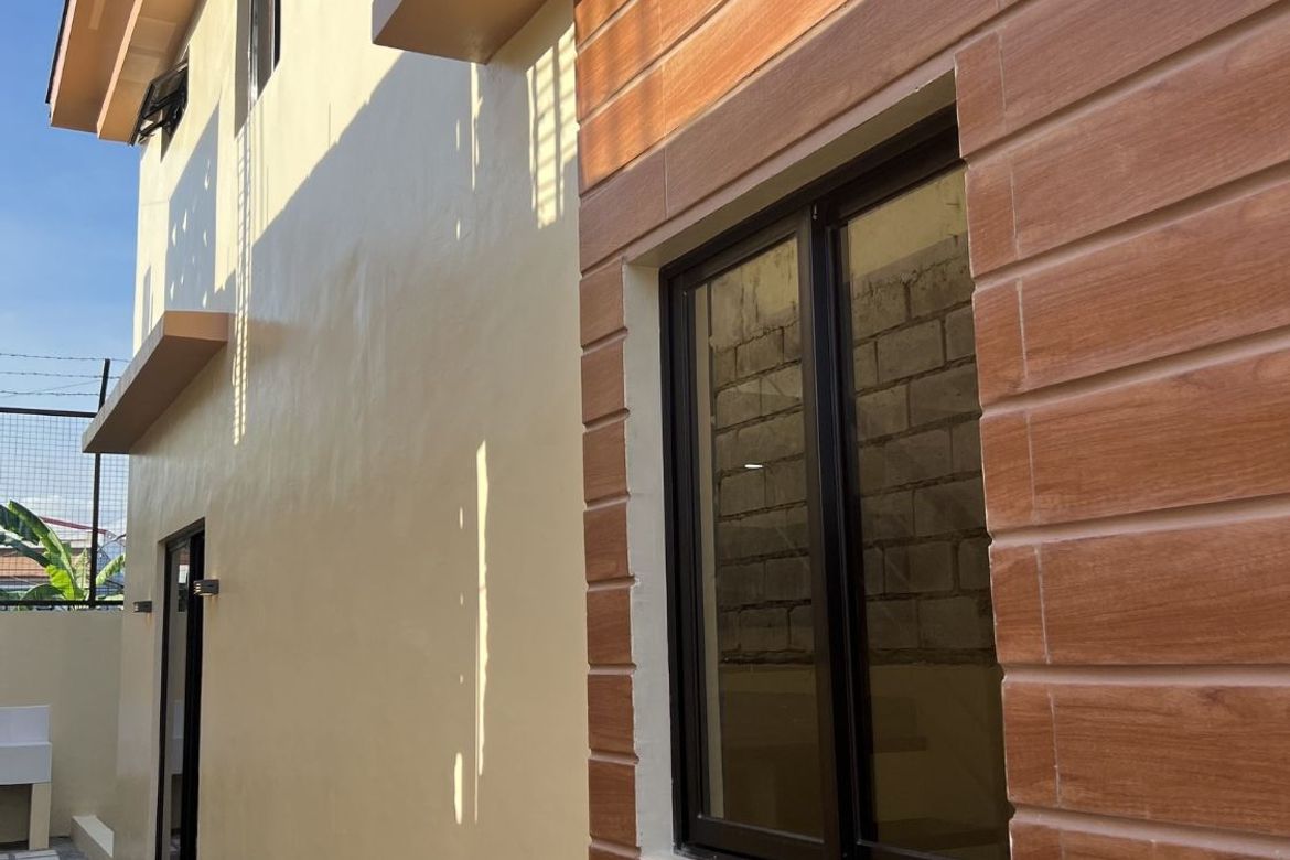 3 Bedroom Townhouse for Sale in Almanza Uno, Las Piñas, Metro Manila – photo 6