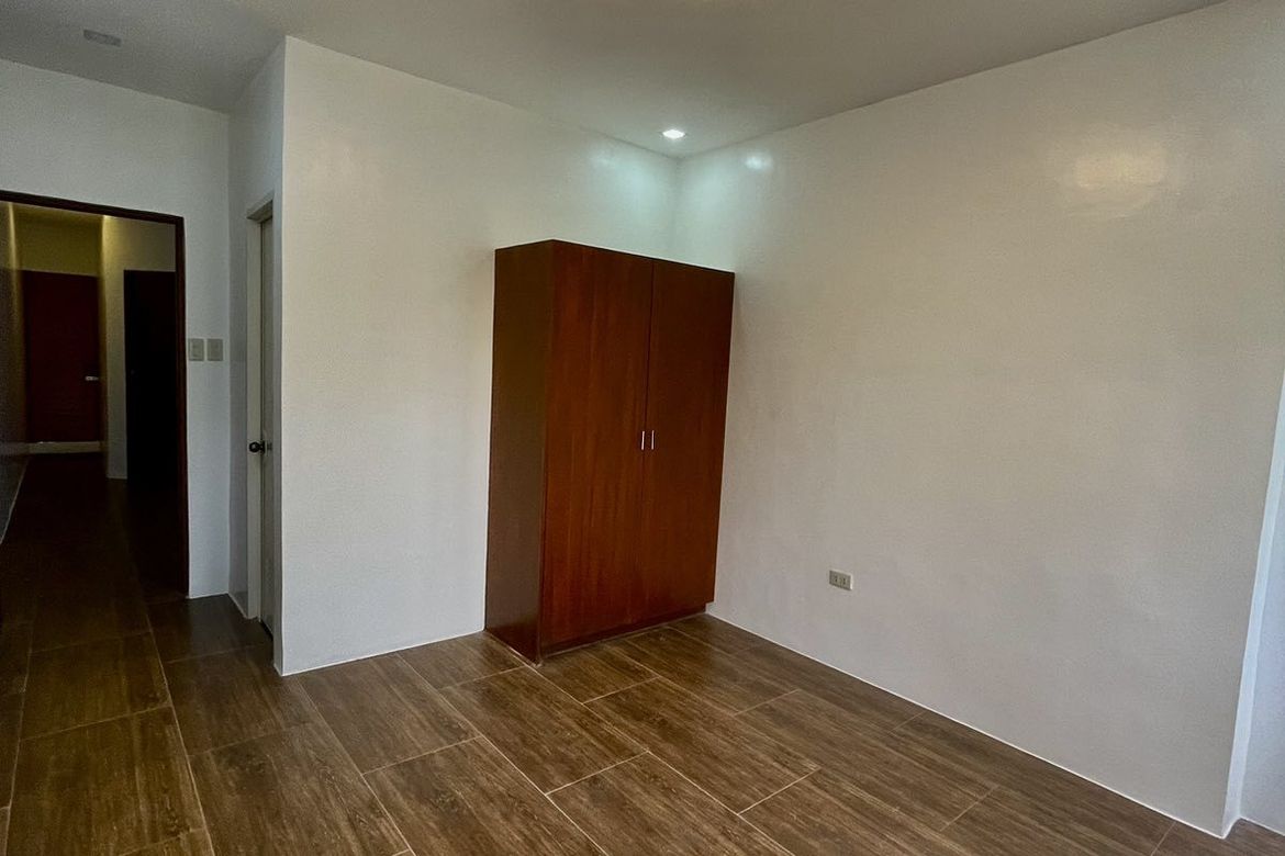 3 Bedroom Townhouse for Sale in Almanza Uno, Las Piñas, Metro Manila – photo 3