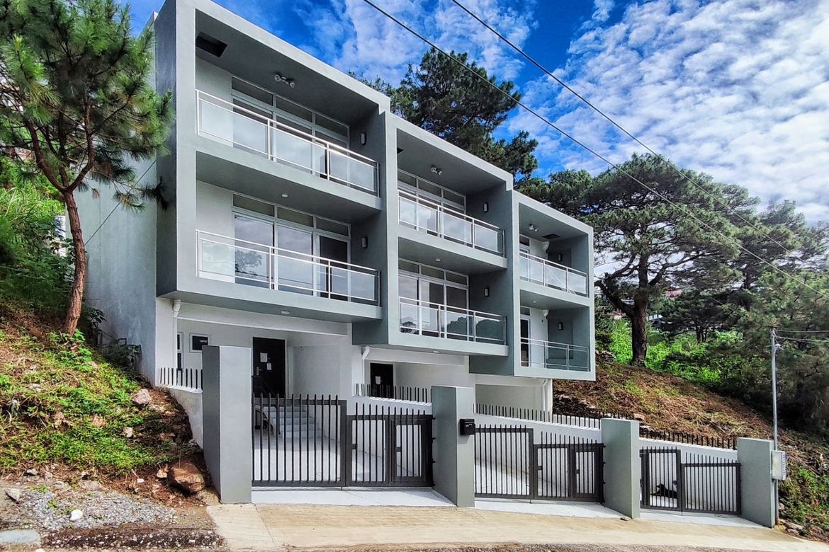 3 Bedroom Townhouse for Sale in Bakakeng Central, Baguio, Benguet – photo 2
