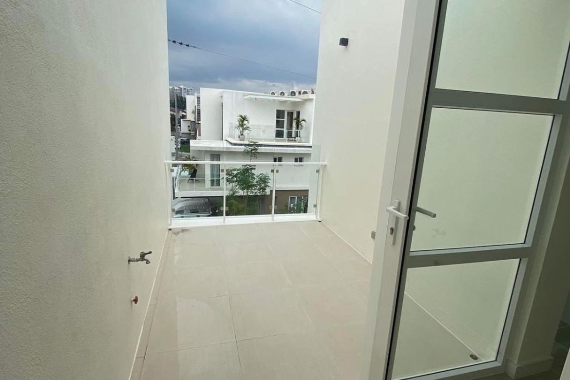 3 Bedroom Townhouse for Sale in Bambang, Taguig, Metro Manila – photo 3