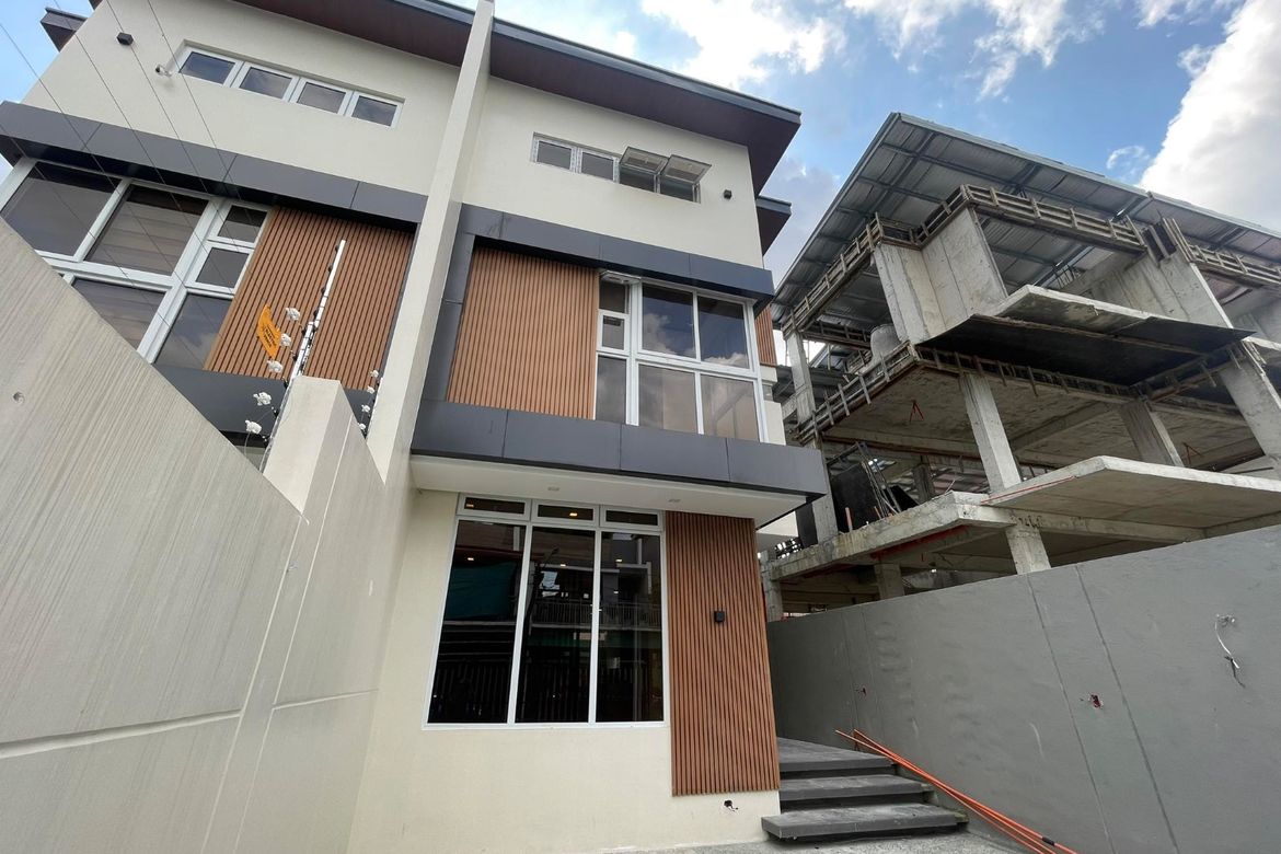 3 Bedroom Townhouse for Sale in Banaba, San Mateo, Rizal – photo 3