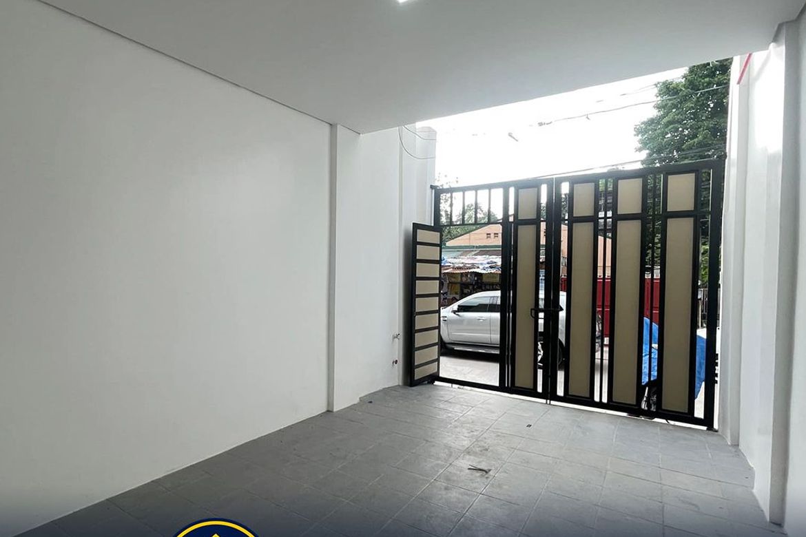 3 Bedroom Townhouse for Sale in Barangay 177, Caloocan, Metro Manila – photo 6