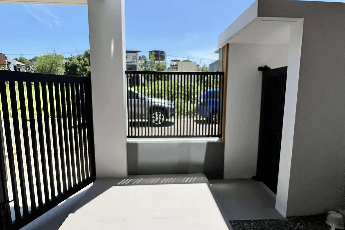 3 Bedroom Townhouse for Sale in Batasan Hills, Quezon City, Metro Manila – photo 2