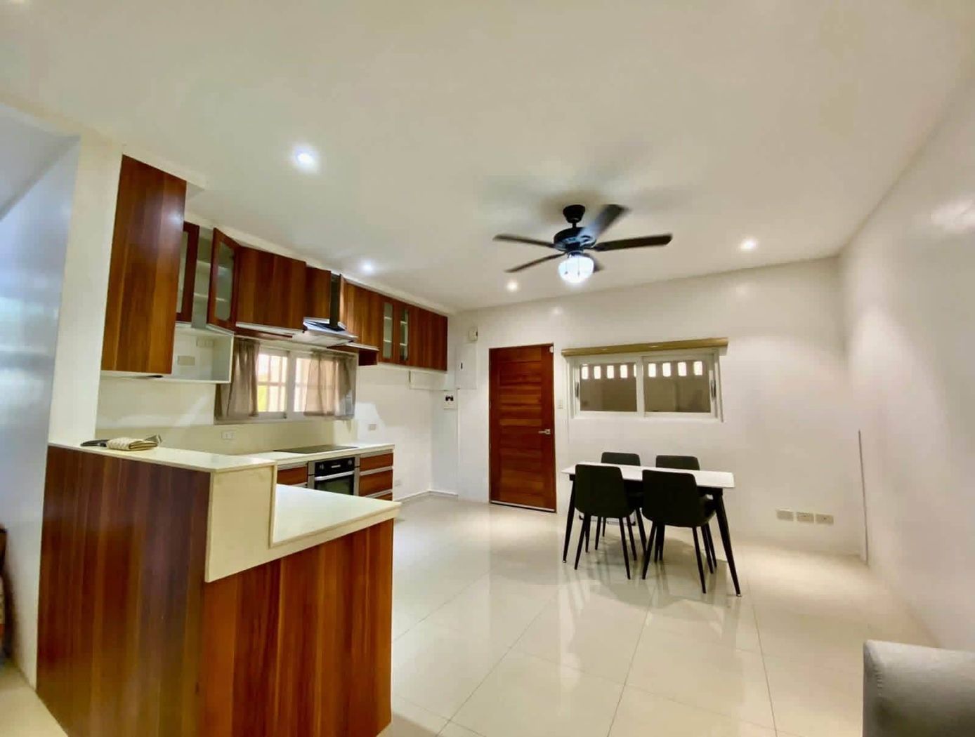 3-Bedroom Townhouse for Sale in BF Homes, Las Piñas – photo 3