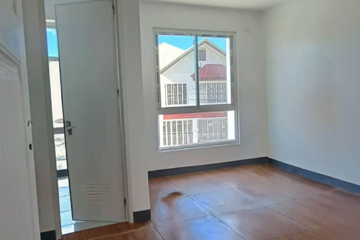 3 Bedroom Townhouse for Sale in BF Homes, Parañaque, Metro Manila – photo 8