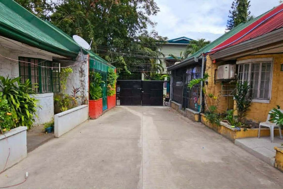 3 Bedroom Townhouse for Sale in BF Homes, Parañaque, Metro Manila