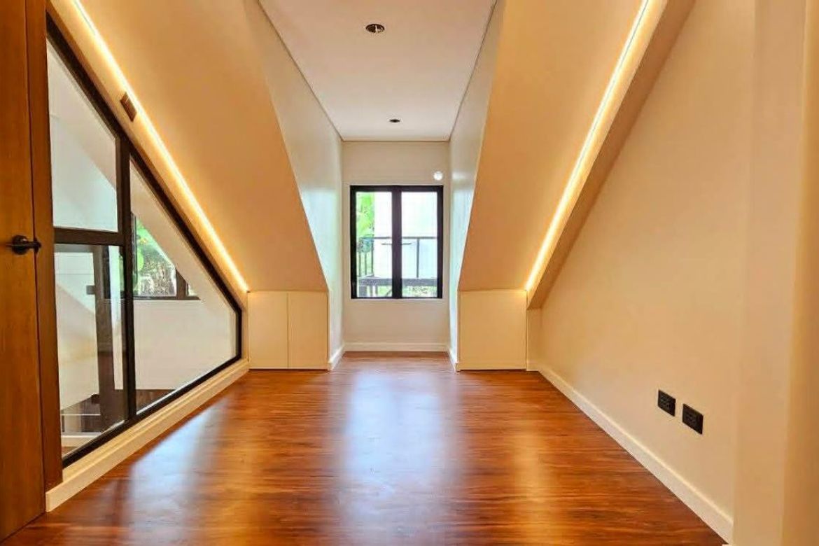3 Bedroom Townhouse for Sale in BF Homes, Parañaque, Metro Manila – photo 3