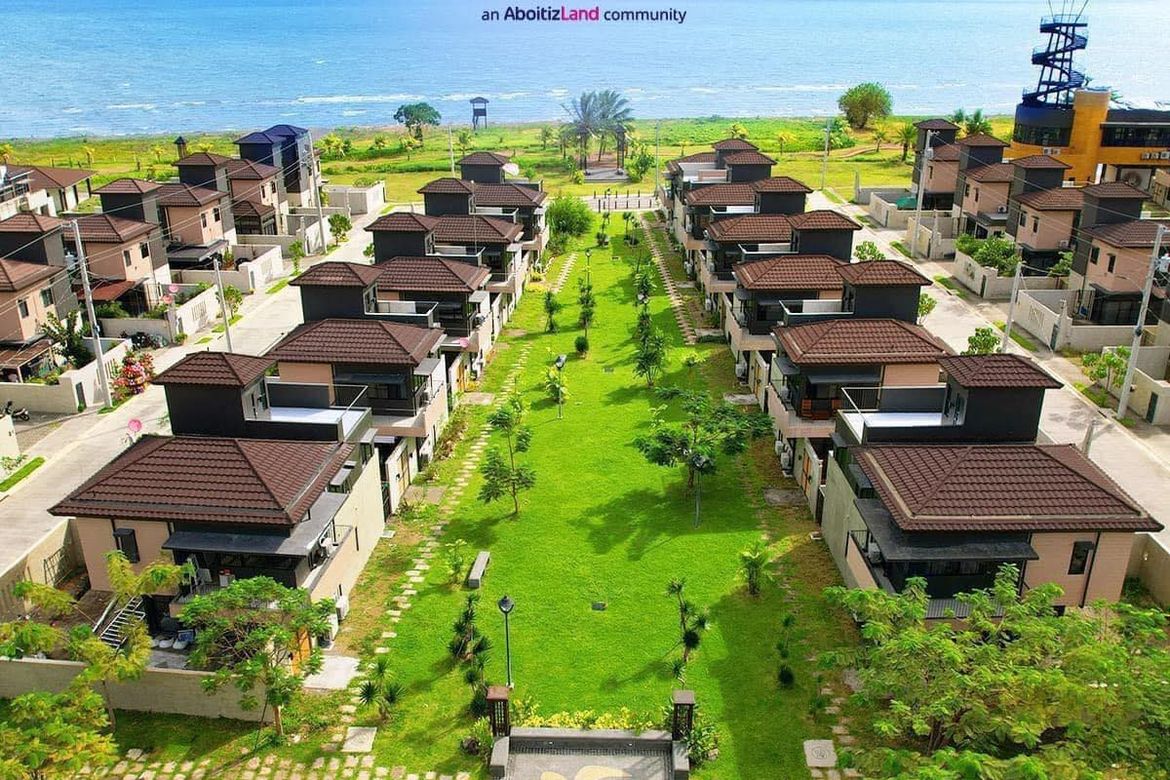 3 Bedroom Townhouse for Sale in Calubcub II, San Juan, Batangas – photo 2