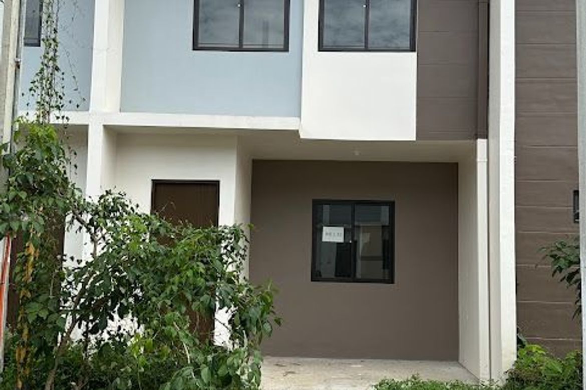 3 Bedroom Townhouse for Sale in Canlubang, Calamba, Laguna
